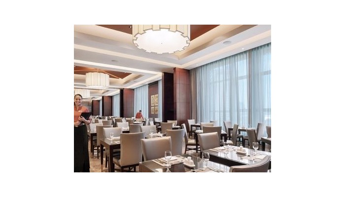 Crimson Hotel Filinvest City poza 4